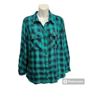Terra & Sky Flannel shirt.  Size OX - 14W.  Green plaid